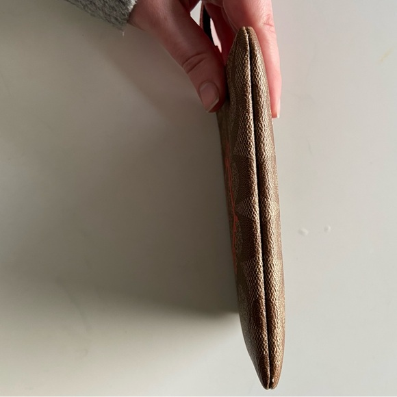 Coach wristlet Logo printed with Heart - Picture 8 of 9